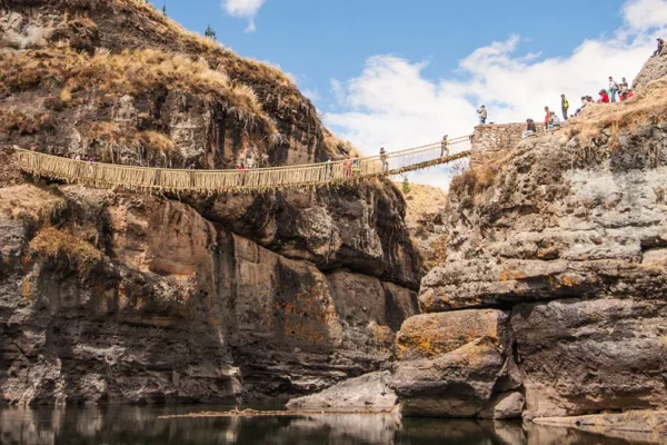 Puente Qeswachaka: Un extraordinario destino este 2025.