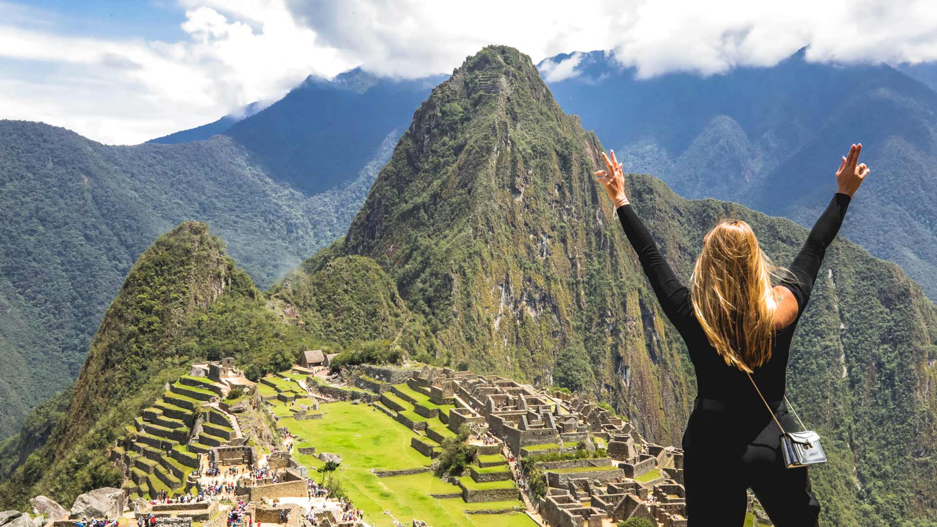 4 DÍAS/3 NOCHES: CITY TOUR EN CUSCO, MACHUPICCHU Y MONTAÑA ARCOIRIS